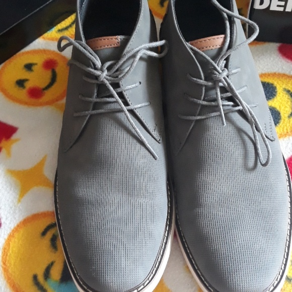 Dress shoes - Picture 3 of 4